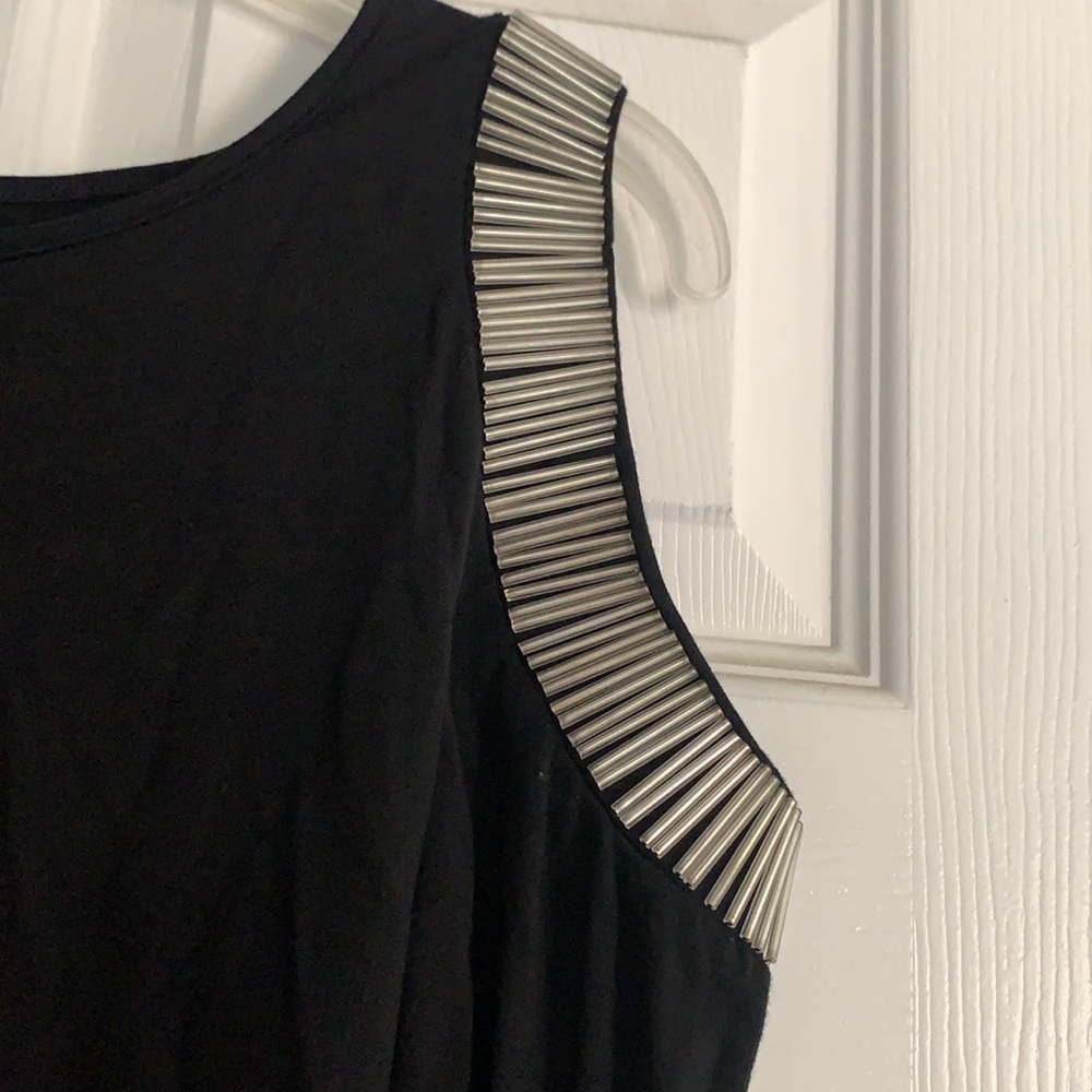 Dress - Picture 2 of 5